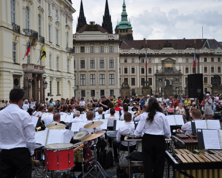 Harmonie Pius X uit Poeldijk in concert in Praag