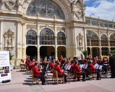 Straatconcert in Marienbad Tsjechie