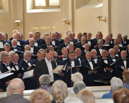 Koorreis Praag 4, 5 of 6 dagen, concert in concertkerk van Praag  