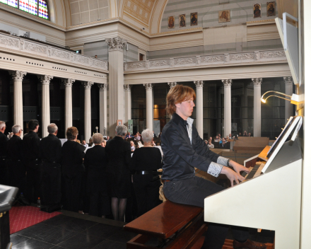 koorreis berlijn, concert met Wim Magre en Wilbert Magre op het orgel  